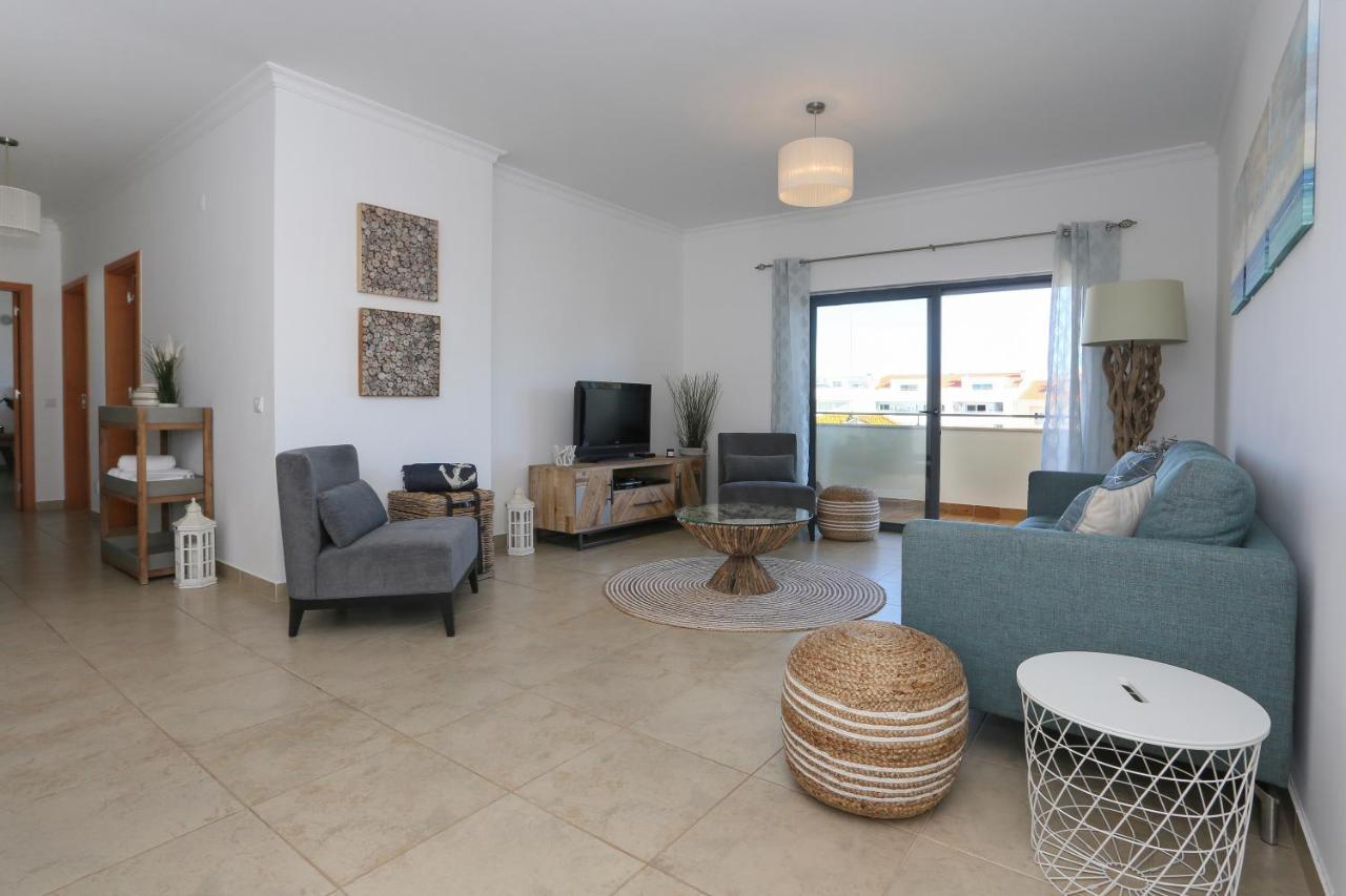 3 Bedroom Apartment With Indoor Pool Central Lagos Buitenkant foto