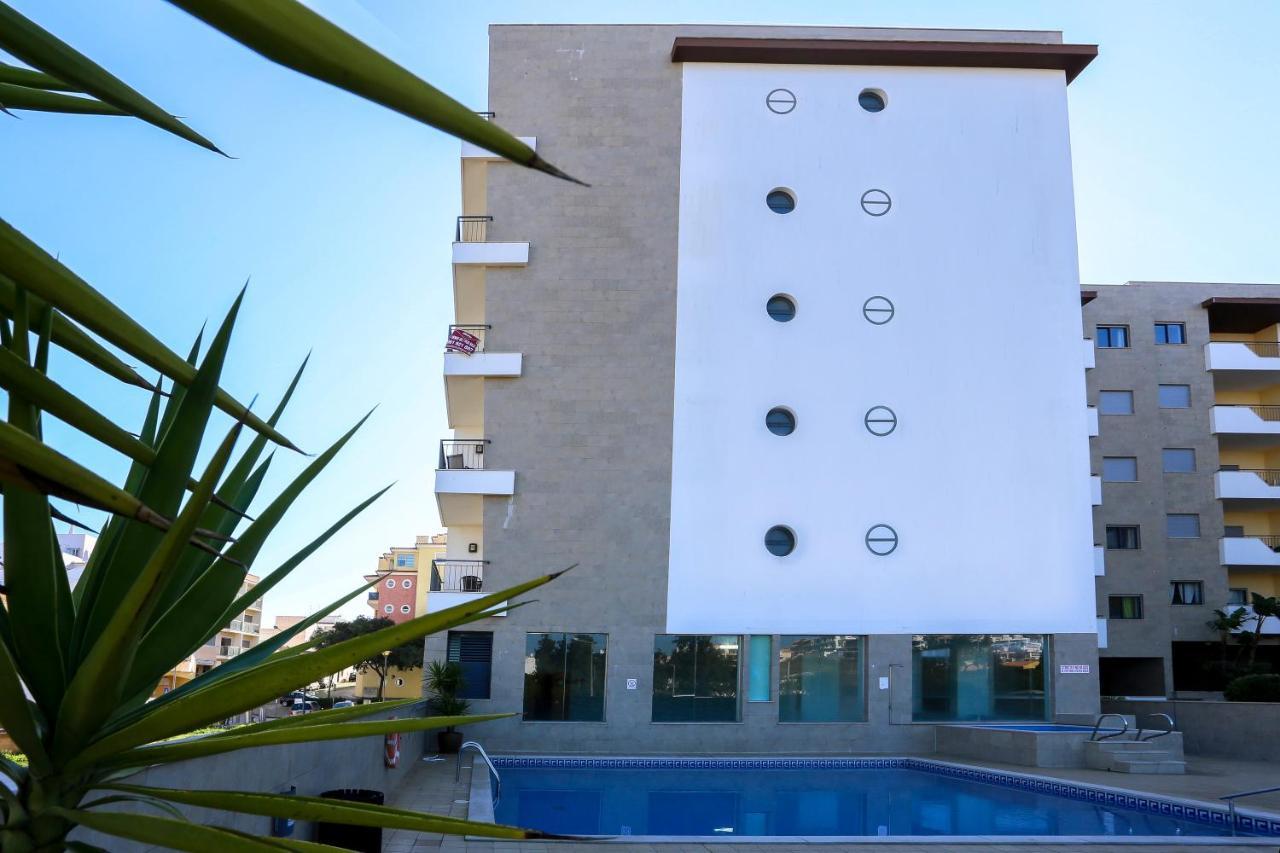 3 Bedroom Apartment With Indoor Pool Central Lagos Buitenkant foto