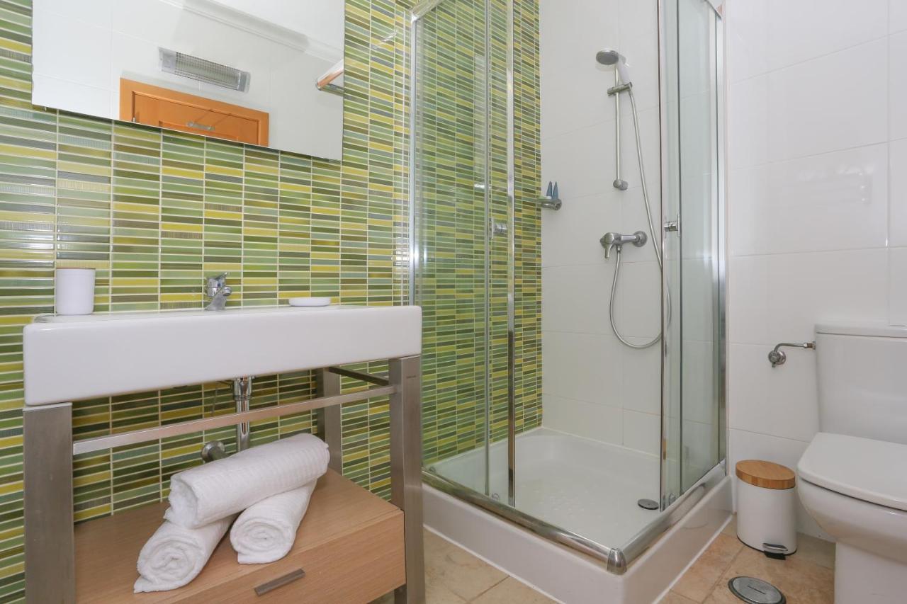 3 Bedroom Apartment With Indoor Pool Central Lagos Buitenkant foto