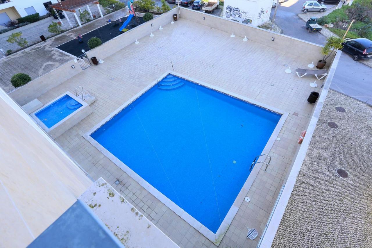 3 Bedroom Apartment With Indoor Pool Central Lagos Buitenkant foto