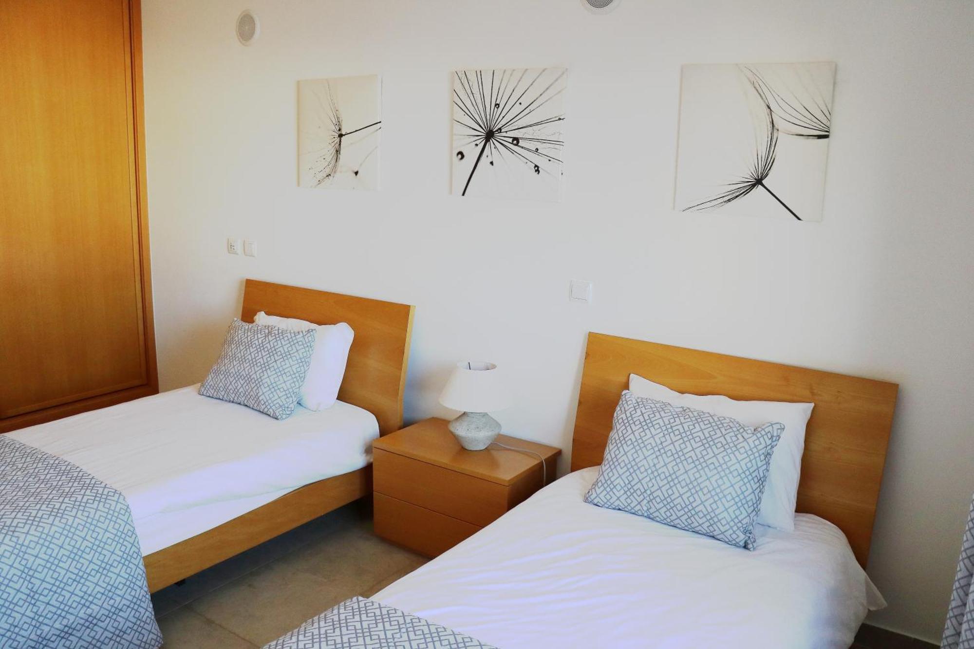 3 Bedroom Apartment With Indoor Pool Central Lagos Buitenkant foto