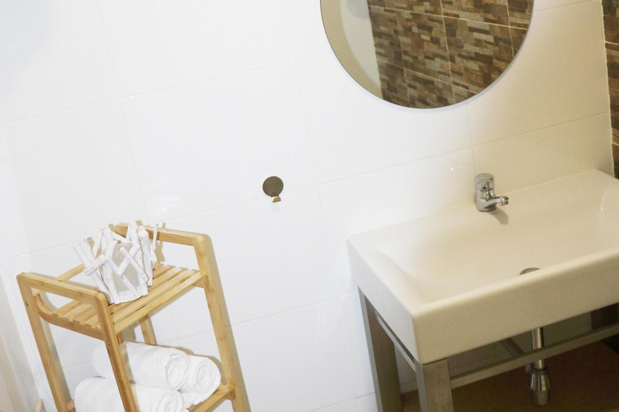 3 Bedroom Apartment With Indoor Pool Central Lagos Buitenkant foto