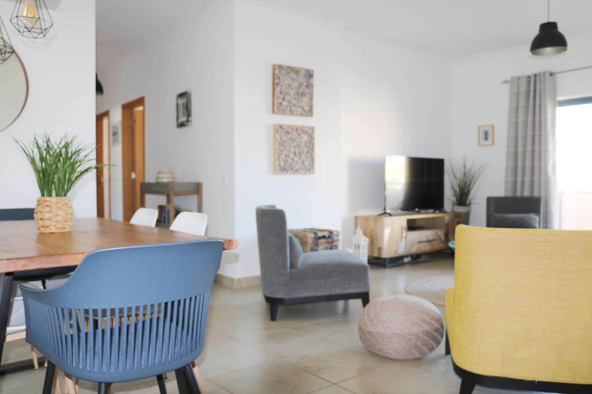 3 Bedroom Apartment With Indoor Pool Central Lagos Buitenkant foto